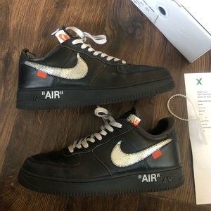 Nike Air Force 1 Low '07 Off-white MoMa (without socks)